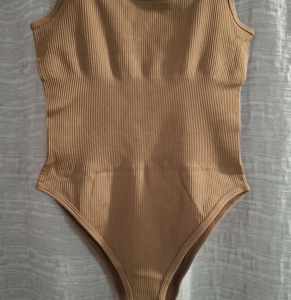 MRIGNT Coffee Square Neck Ribbed Tank Bodysuit- Size S- NWOT - Picture 2 of 7
